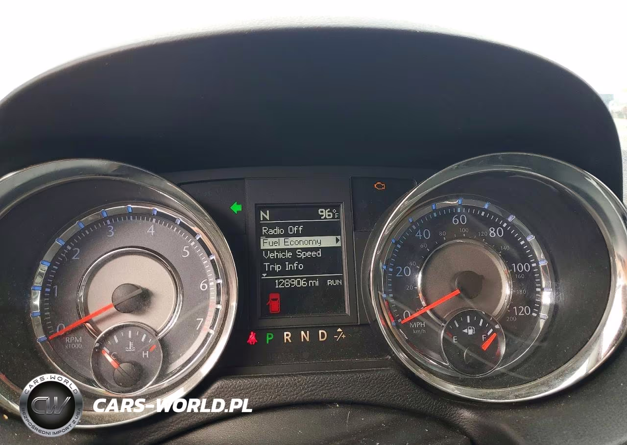 2016 Chrysler Town & Country Touring VIN:2C4RC1BG1GR198148 - 9