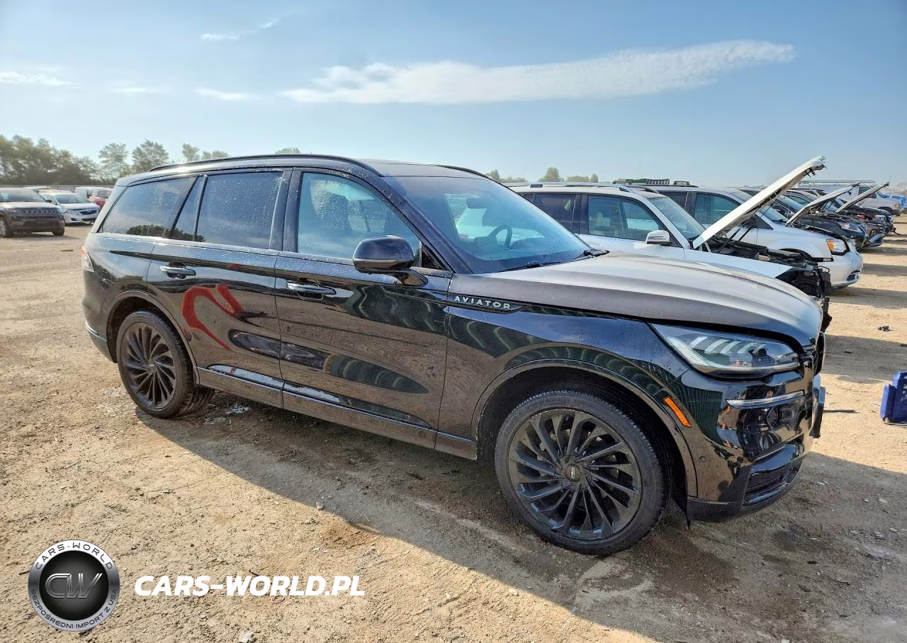 2023 Lincoln Aviator Reserve VIN:5LM5J7XC9PGL14915 - 4