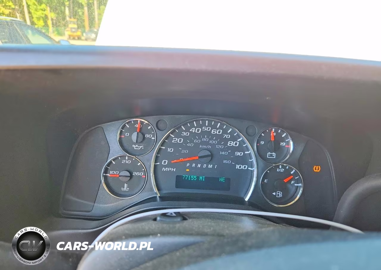 2018 Chevrolet Express G2500 VIN:1GCWGAFP8J1215119 - 9