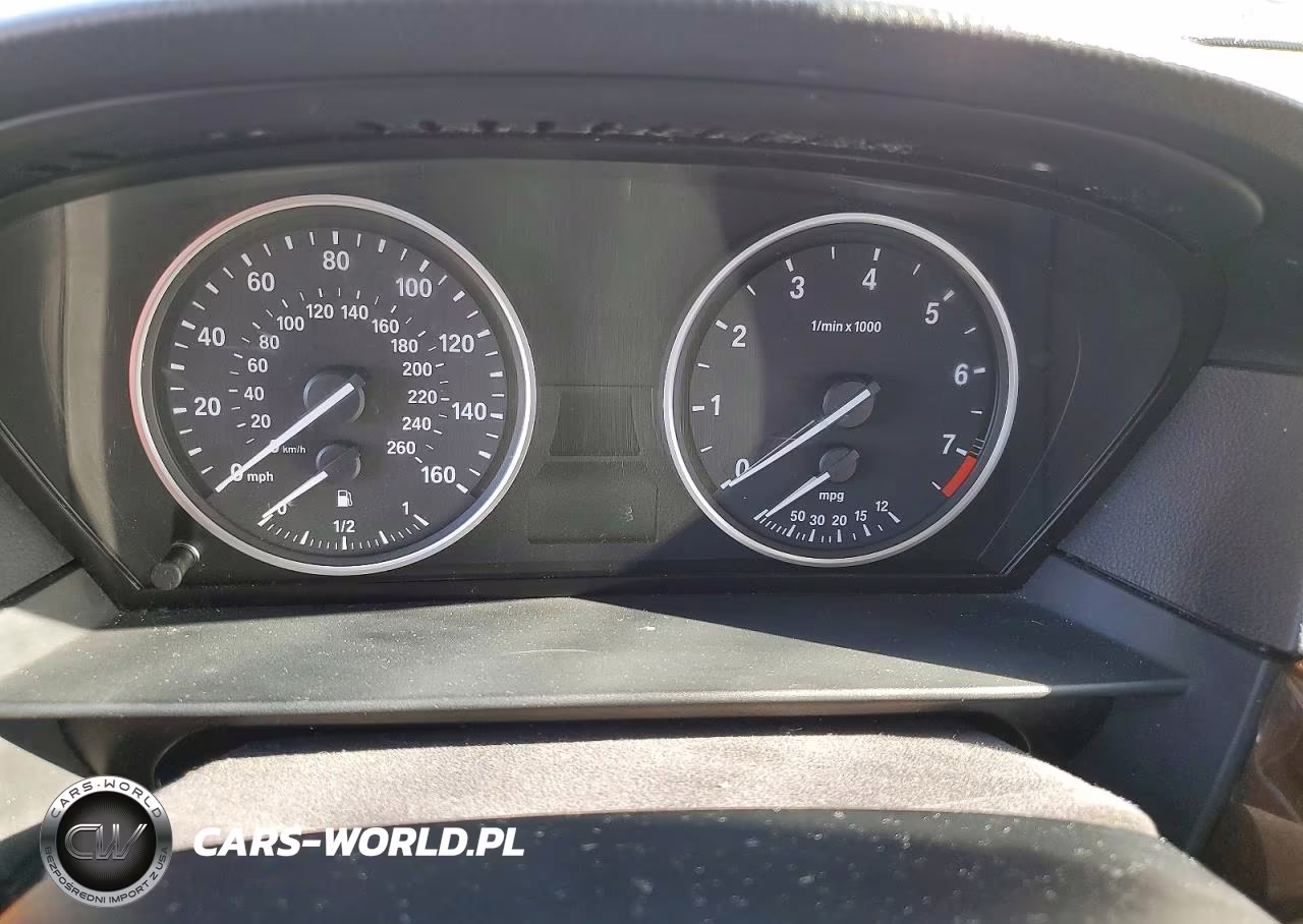 2010 BMW 528 Xi VIN:WBANV1C50AC156847 - 9