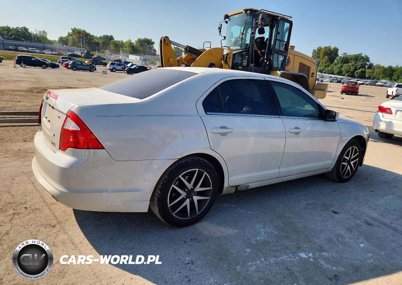 2010 Ford Fusion Se VIN:3FAHP0HG3AR342243 - 3