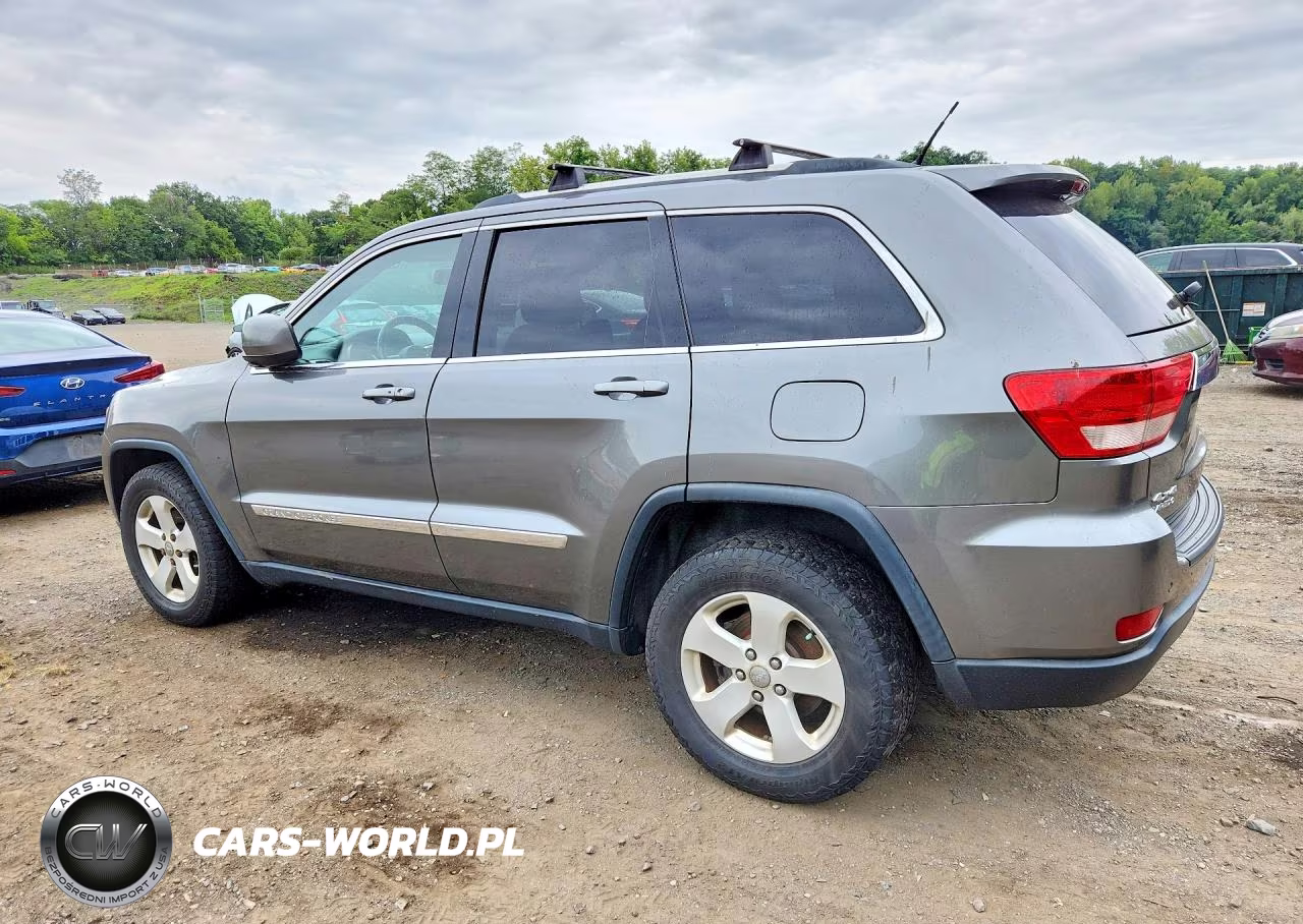 2013 Jeep Grand Cherokee Laredo VIN:1C4RJFAG0DC542612 - 2