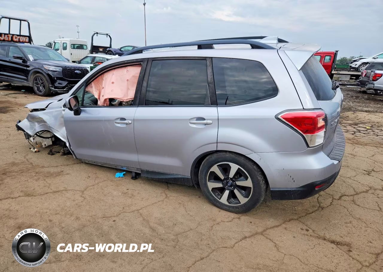 2017 Subaru Forester 2.5I Premium VIN:JF2SJAEC3HH477860 - 2