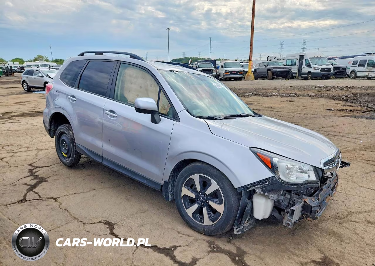 2017 Subaru Forester 2.5I Premium VIN:JF2SJAEC3HH477860 - 4