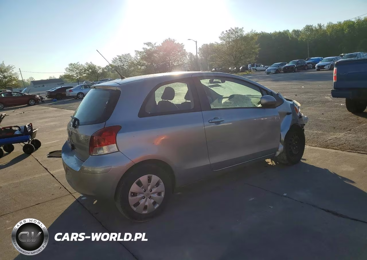 2010 Toyota Yaris Base VIN:JTDJT4K32A5287274 - 3