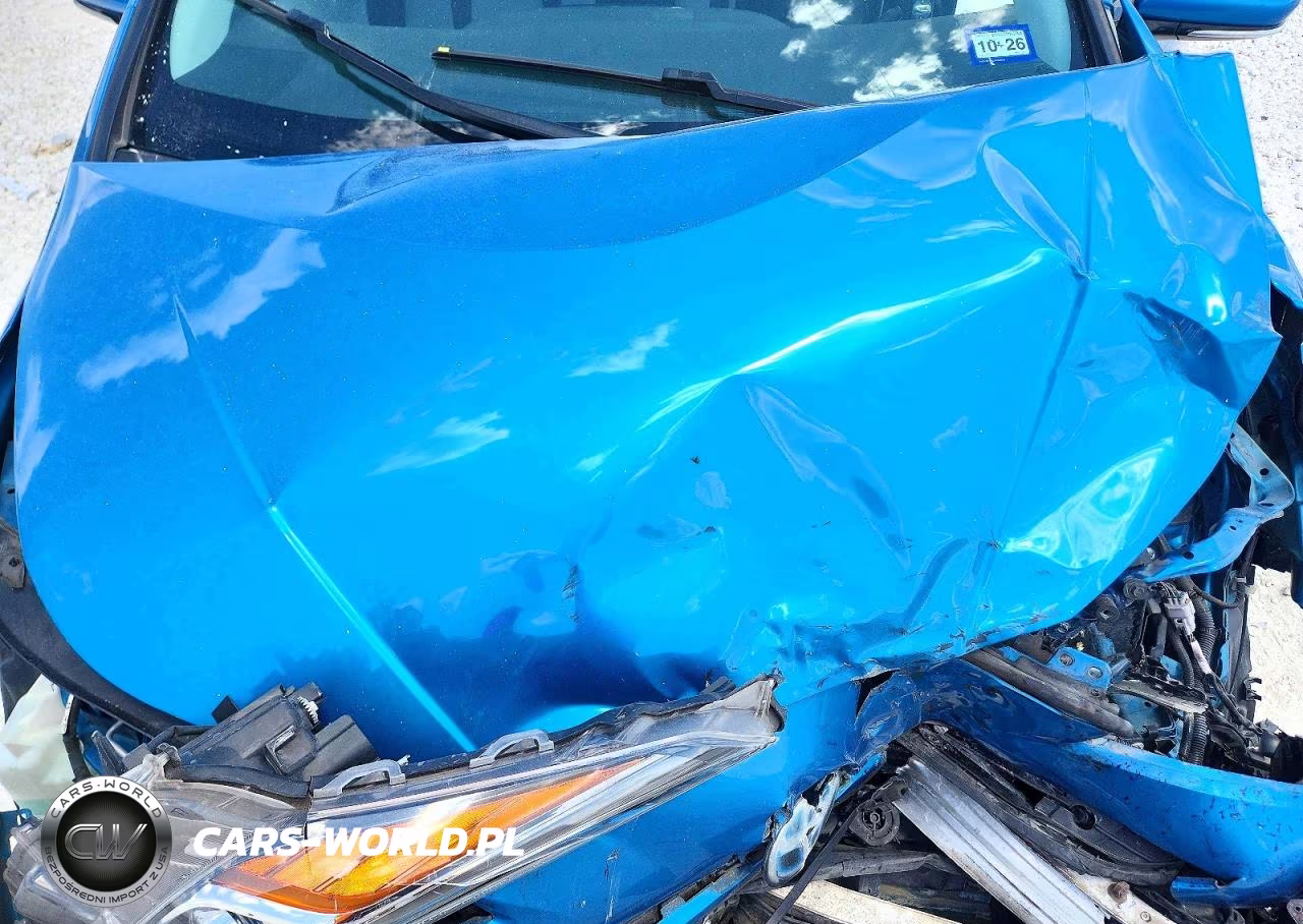 2020 Toyota Prius Le VIN:JTDKARFU2L3103136 - 11