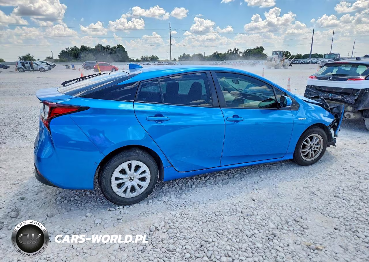 2020 Toyota Prius Le VIN:JTDKARFU2L3103136 - 3