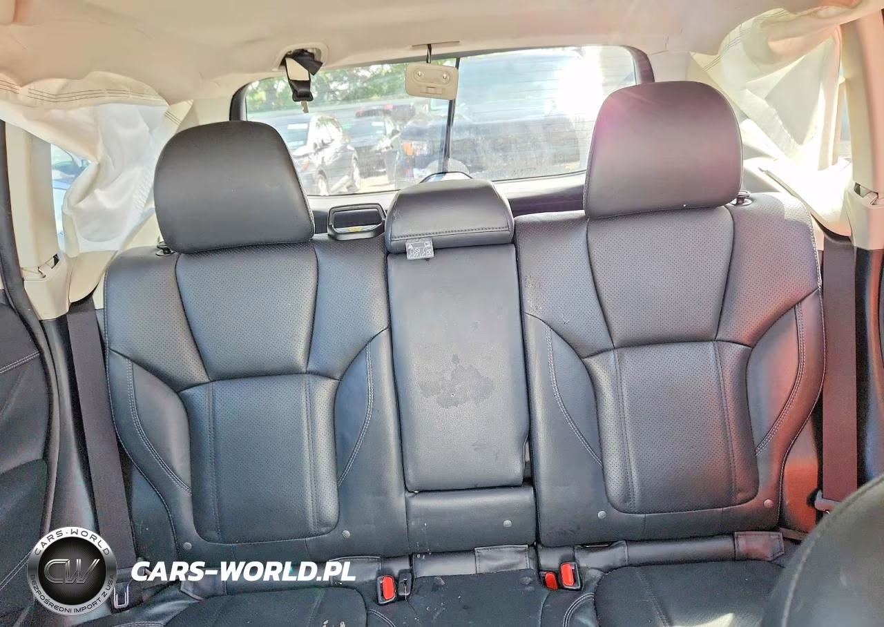 2020 Subaru Forester Touring VIN:JF2SKAXC3LH596219 - 10
