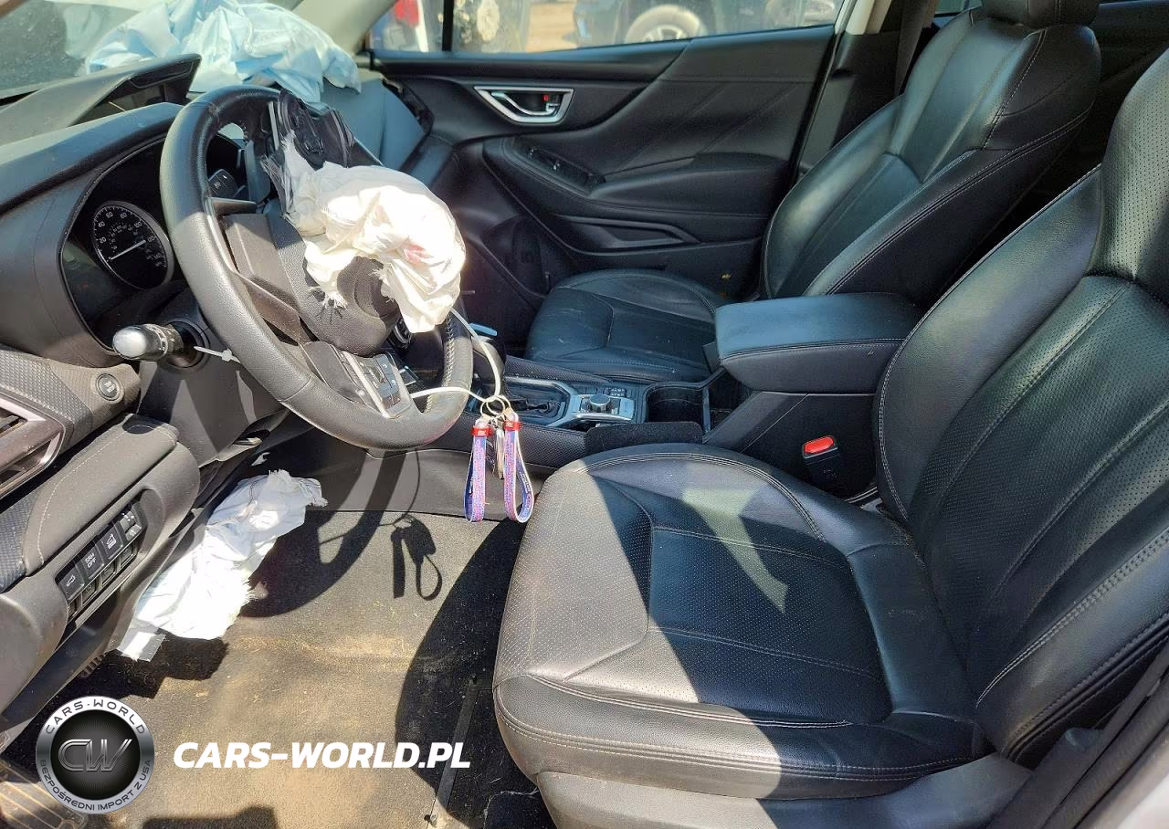 2020 Subaru Forester Touring VIN:JF2SKAXC3LH596219 - 7