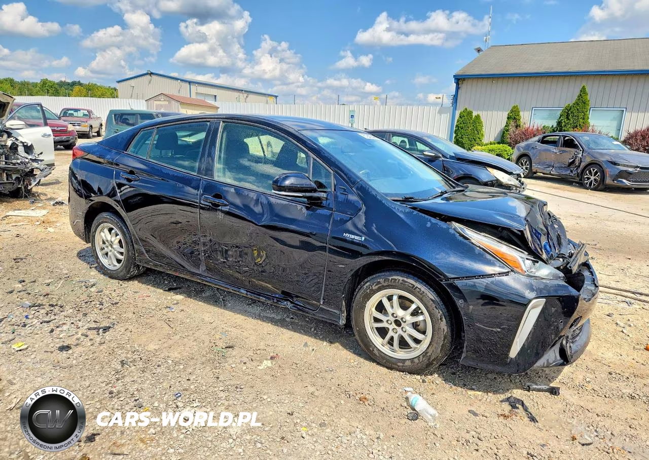 2020 Toyota Prius Le Awd-E VIN:JTDL9RFU6L3016806 - 4