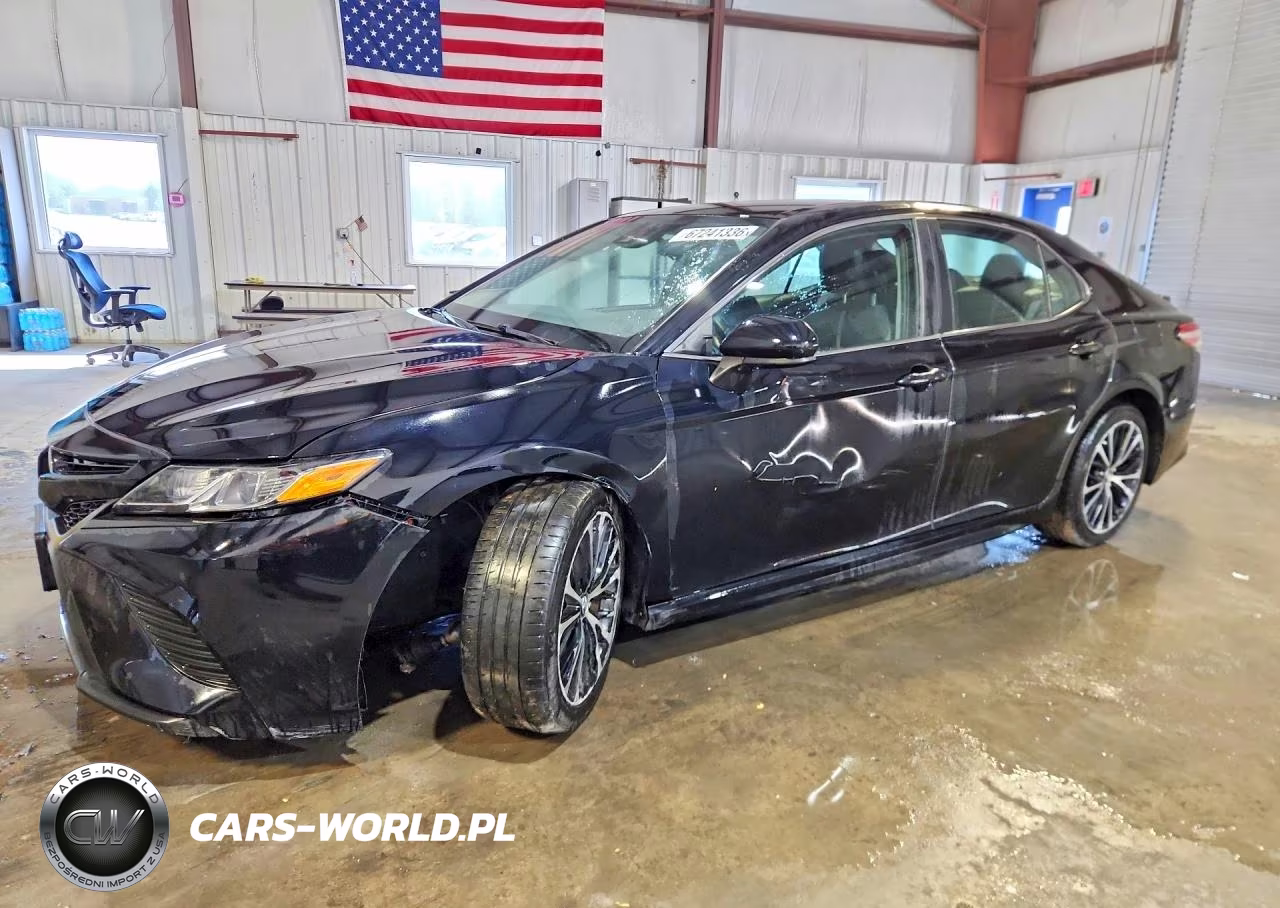 2020 Toyota Camry Se
