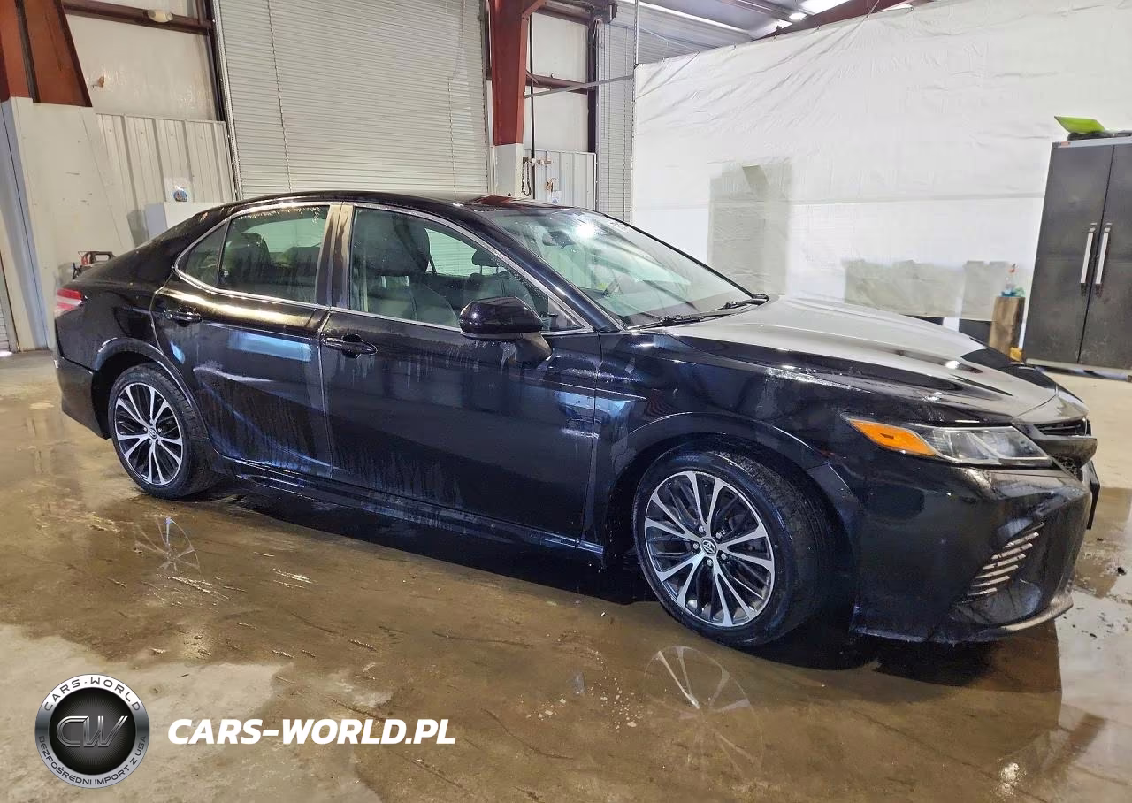 2020 Toyota Camry Se VIN:4T1G11AK0LU355860 - 4