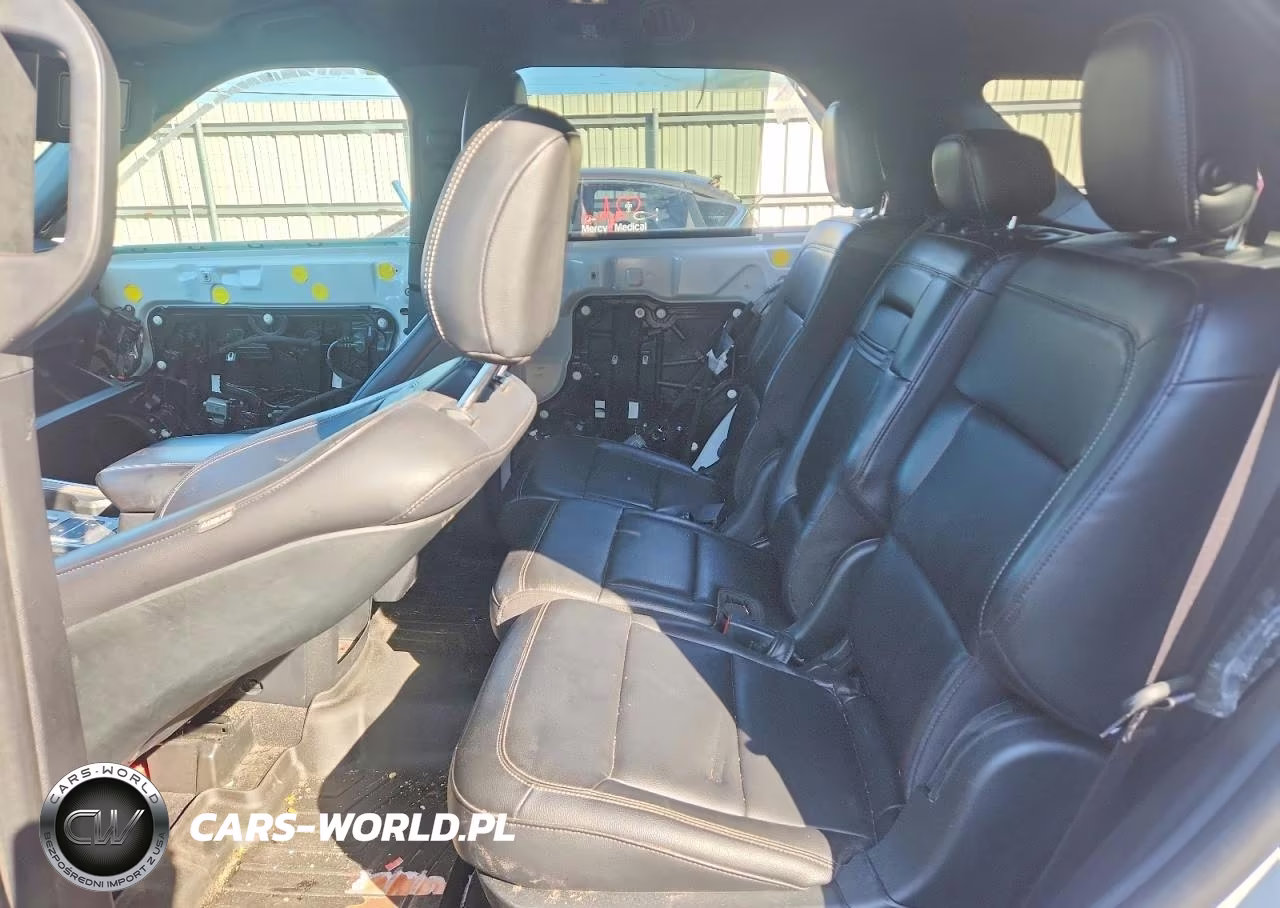 2020 Ford Explorer Xlt VIN:1FMSK7DH9LGB60803 - 10