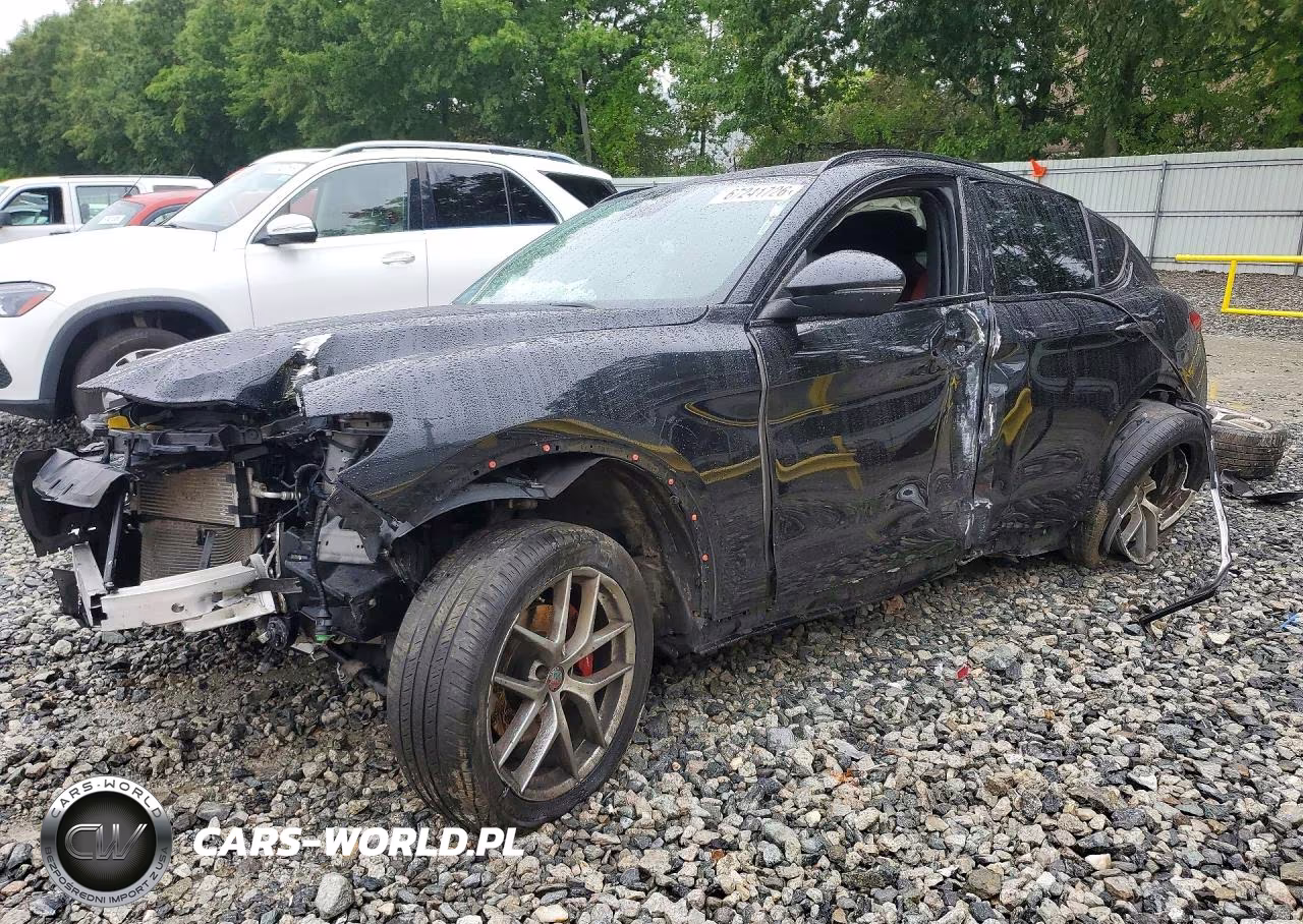 2019 Alfa Romeo Stelvio Ti