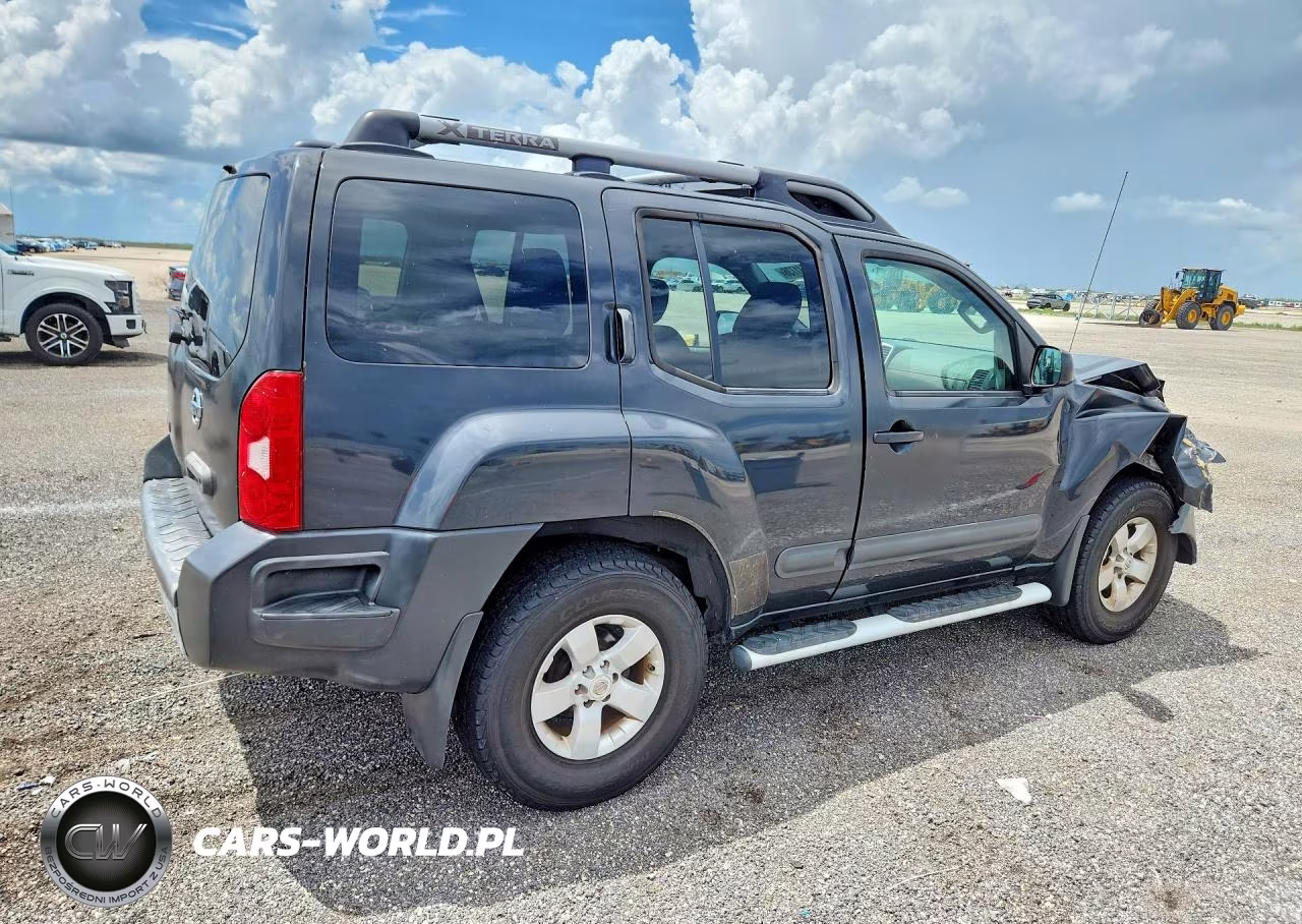 2013 Nissan Xterra X VIN:5N1AN0NW8DN812928 - 3
