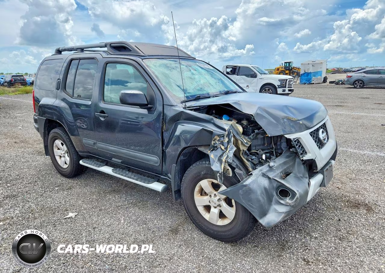 2013 Nissan Xterra X VIN:5N1AN0NW8DN812928 - 4