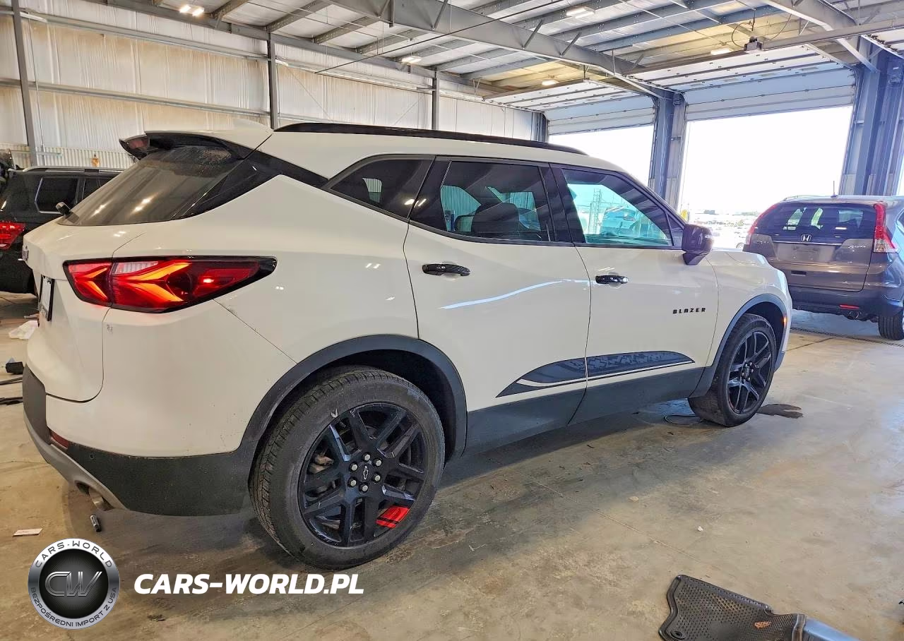 2020 Chevrolet Blazer 3Lt VIN:3GNKBJR45LS697250 - 3
