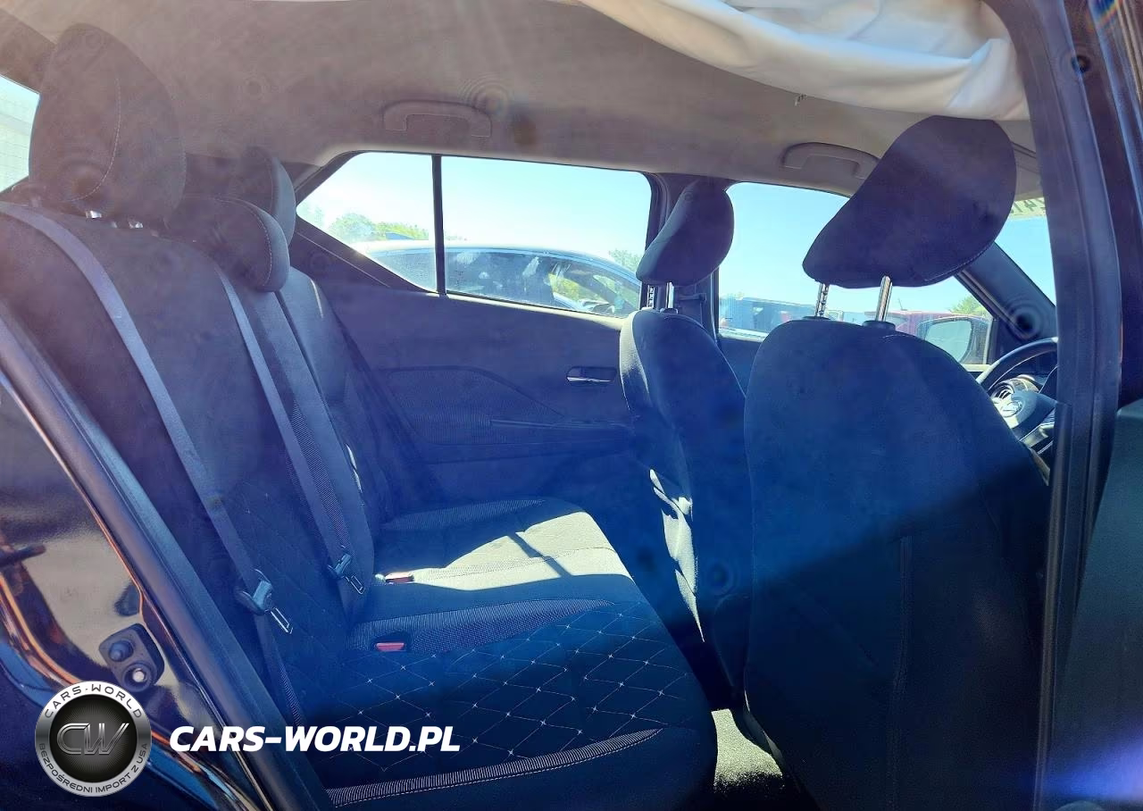 2019 Nissan Kicks Sv VIN:3N1CP5CU8KL554495 - 10