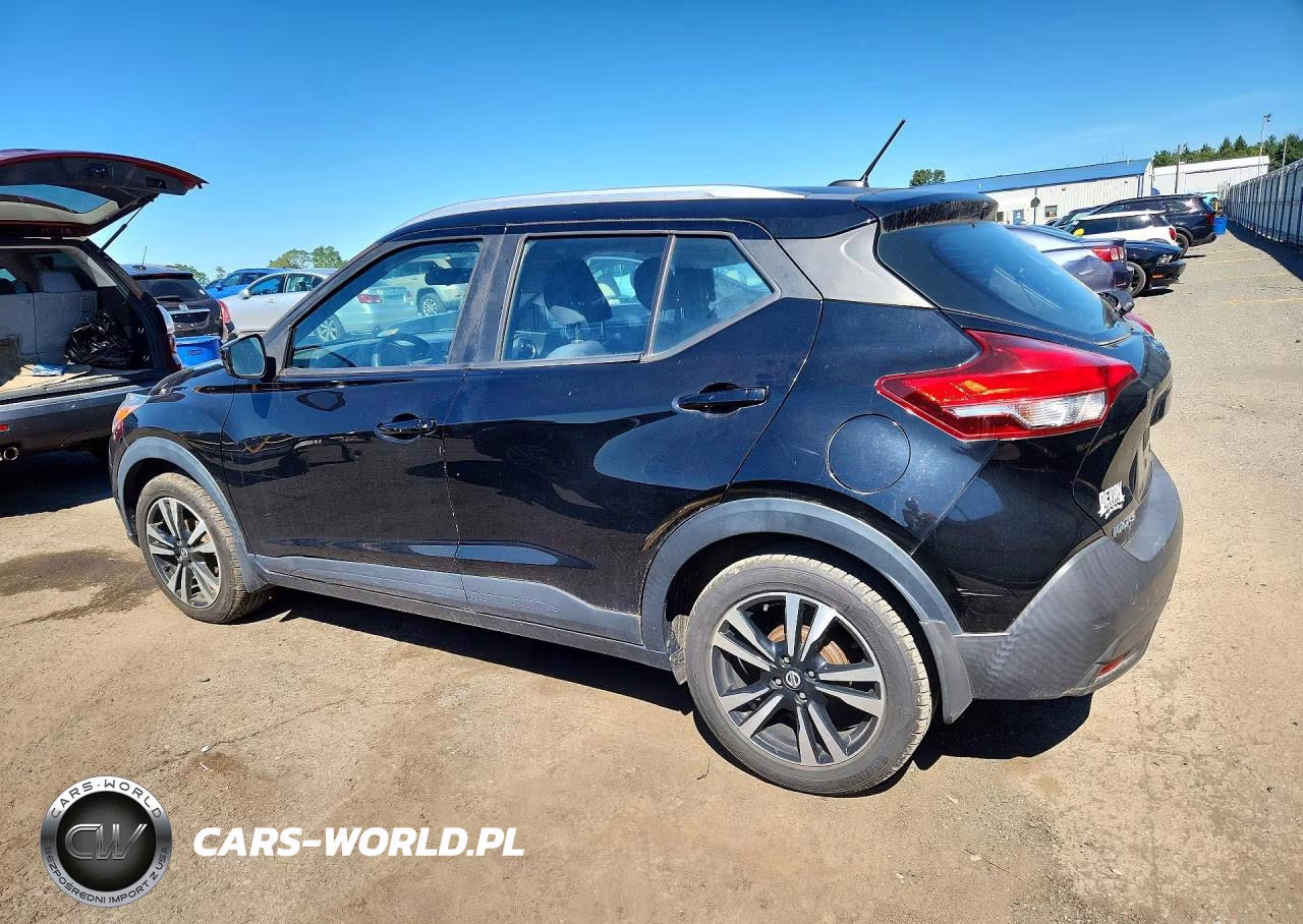 2019 Nissan Kicks Sv VIN:3N1CP5CU8KL554495 - 2