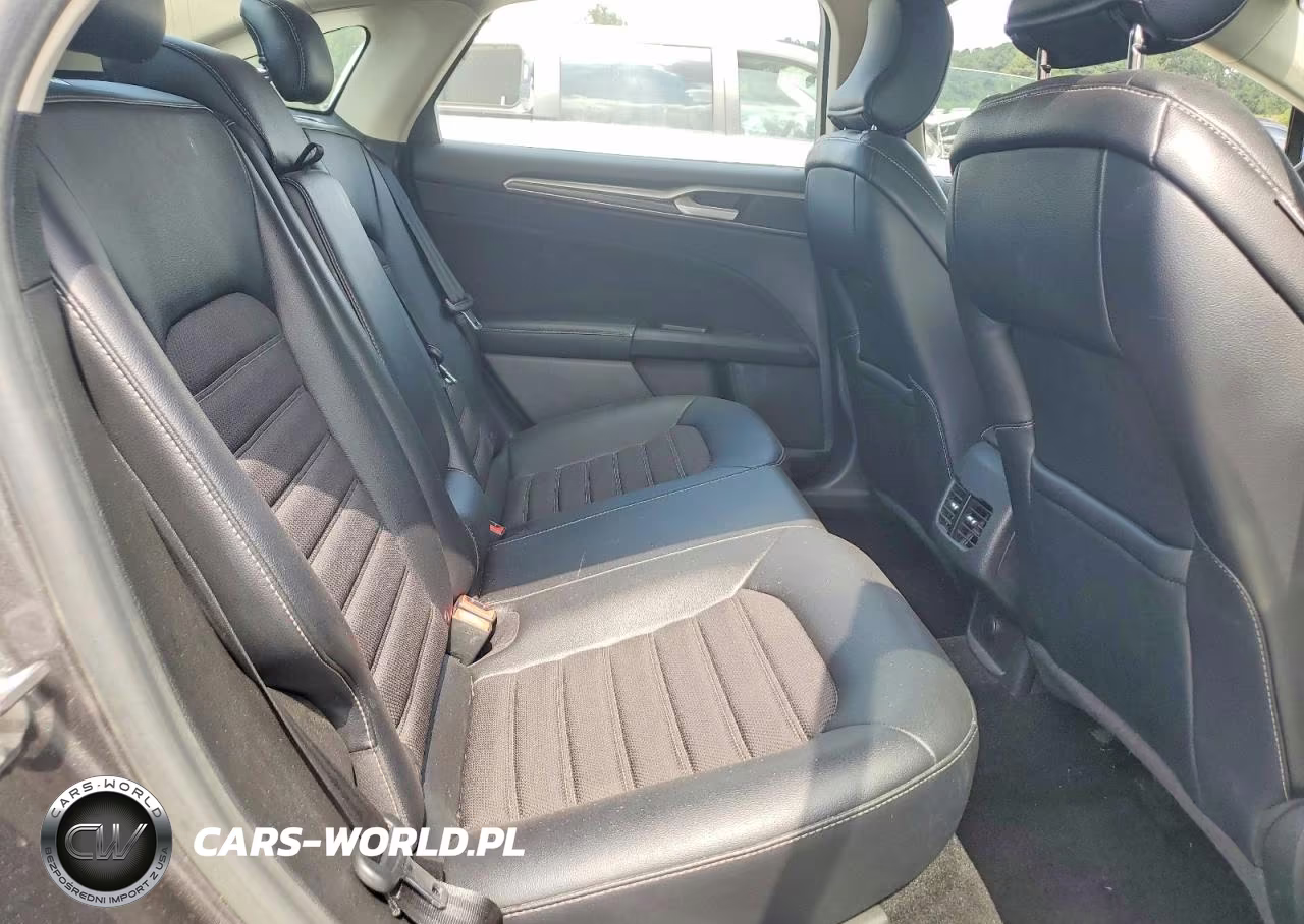 2017 Ford Fusion Se VIN:3FA6P0HDXHR391916 - 10
