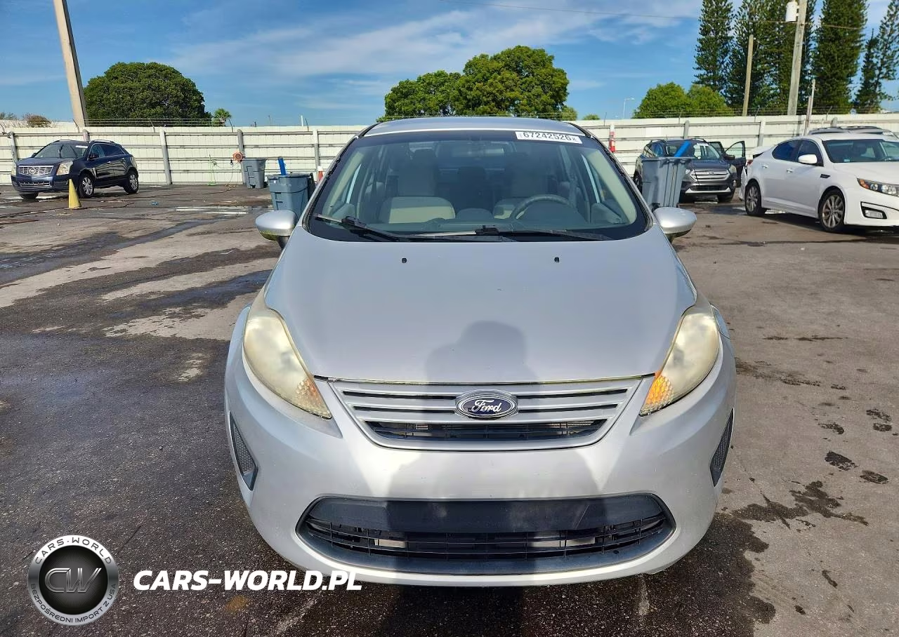 2012 Ford Fiesta S VIN:3FADP4AJ9CM175835 - 5