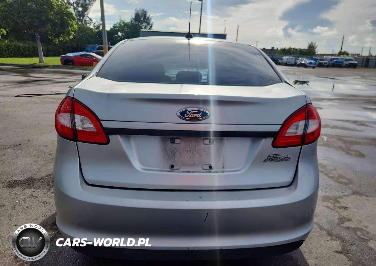 2012 Ford Fiesta S VIN:3FADP4AJ9CM175835 - 6