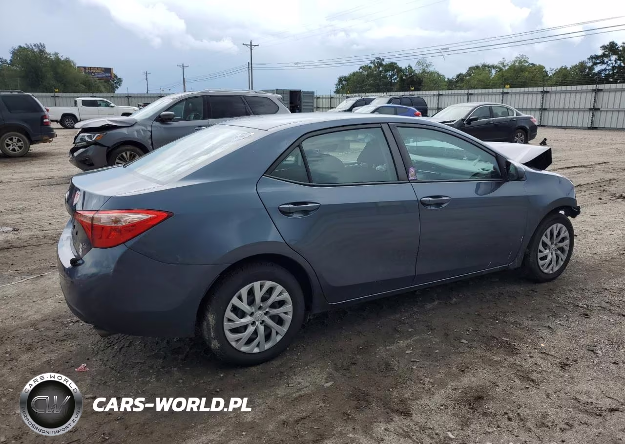 2018 Toyota Corolla L VIN:2T1BURHE9JC047018 - 3