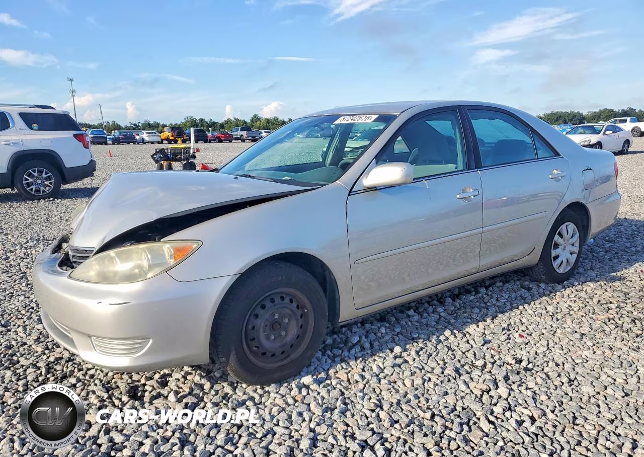 2006 Toyota Camry Le – zdjęcie 1 z 12