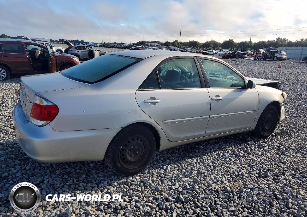 2006 Toyota Camry Le VIN:4T1BE32KX6U740887 - 3
