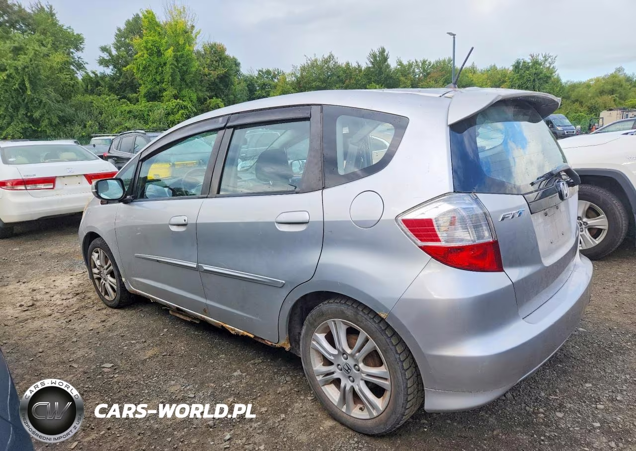 2011 Honda Fit Sport VIN:JHMGE8H5XBC009173 - 2