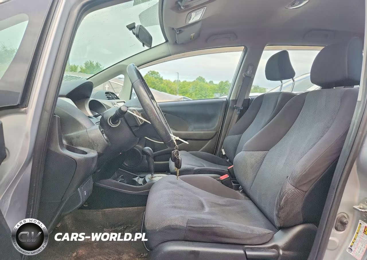 2011 Honda Fit Sport VIN:JHMGE8H5XBC009173 - 7