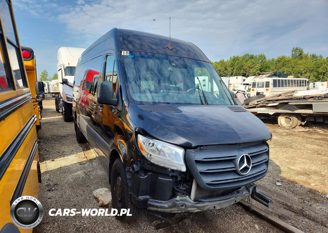 2023 Mercedes-Benz Sprinter 2500 VIN:W1Z4KGHY6PT133456 - 4