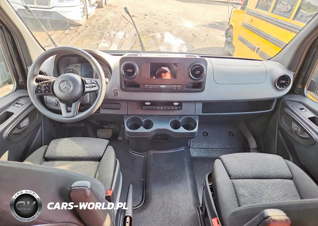 2023 Mercedes-Benz Sprinter 2500 VIN:W1Z4KGHY6PT133456 - 8