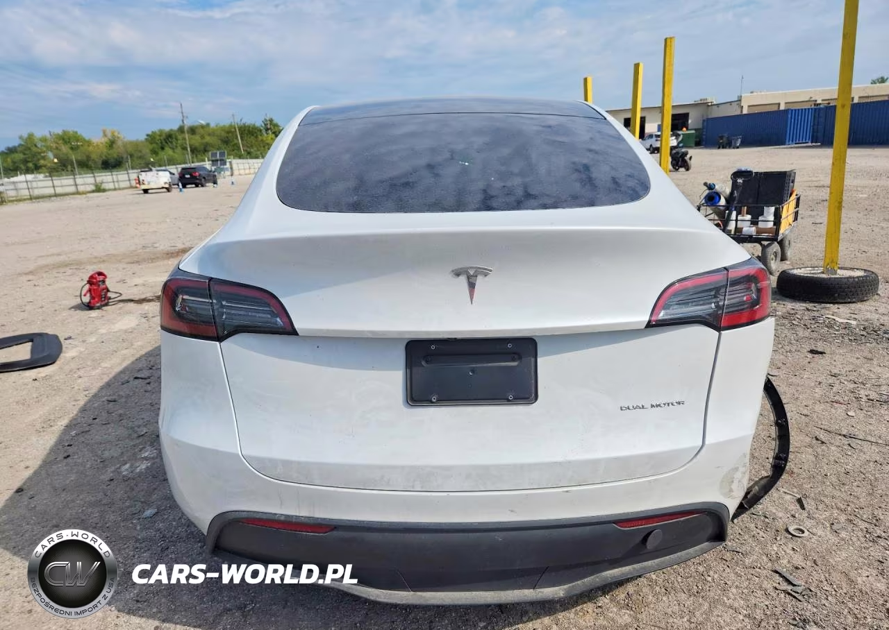 2023 Tesla Model Y VIN:7SAYGDEE7PA054532 - 6