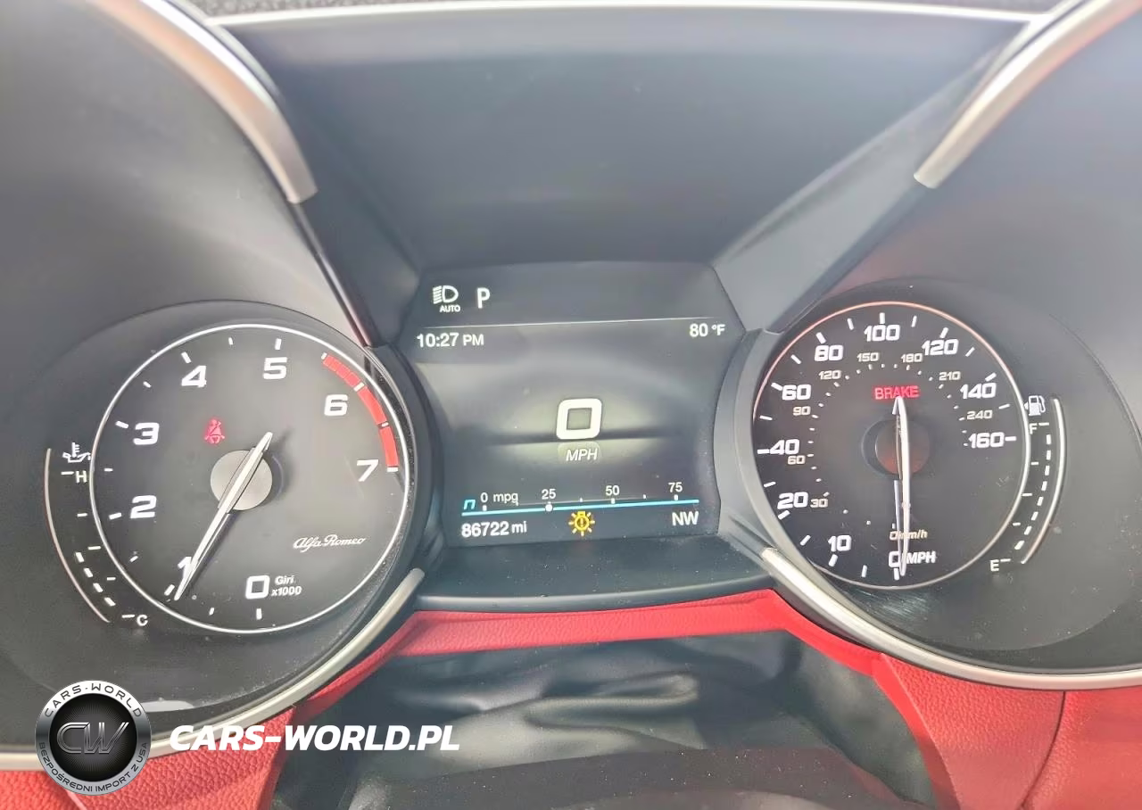 2020 Alfa Romeo Giulia VIN:ZARFAMAN0L7638534 - 9