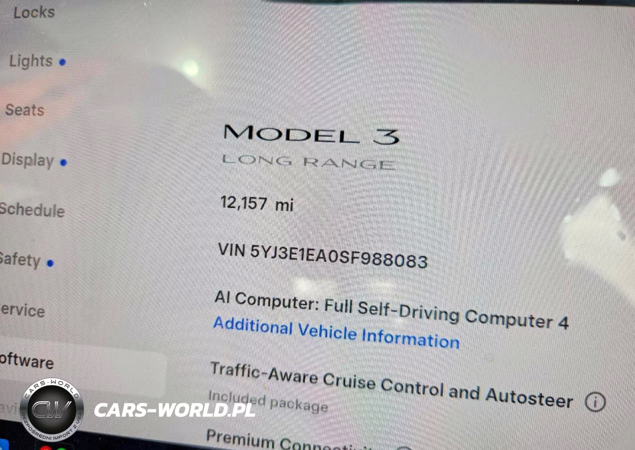 2025 Tesla Model 3 VIN:5YJ3E1EA0SF988083 - 9