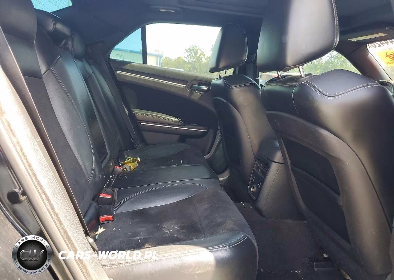 2012 Chrysler 300 Srt-8 VIN:2C3CCAFJ0CH802207 - 10