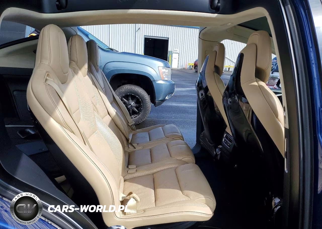 2016 Tesla Model X VIN:5YJXCAE29GF007143 - 10