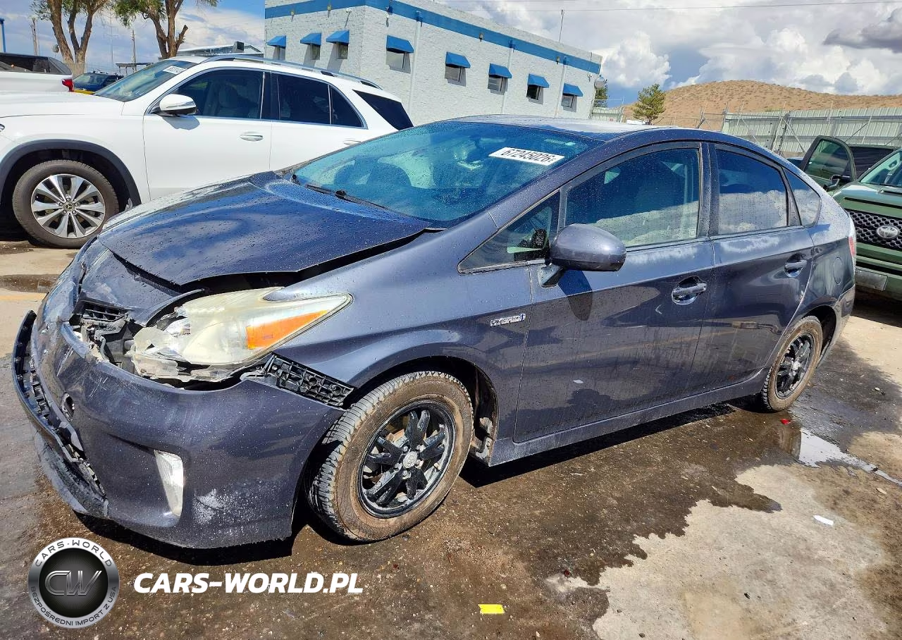 2013 Toyota Prius Two VIN:JTDKN3DU9D1644377 - 1