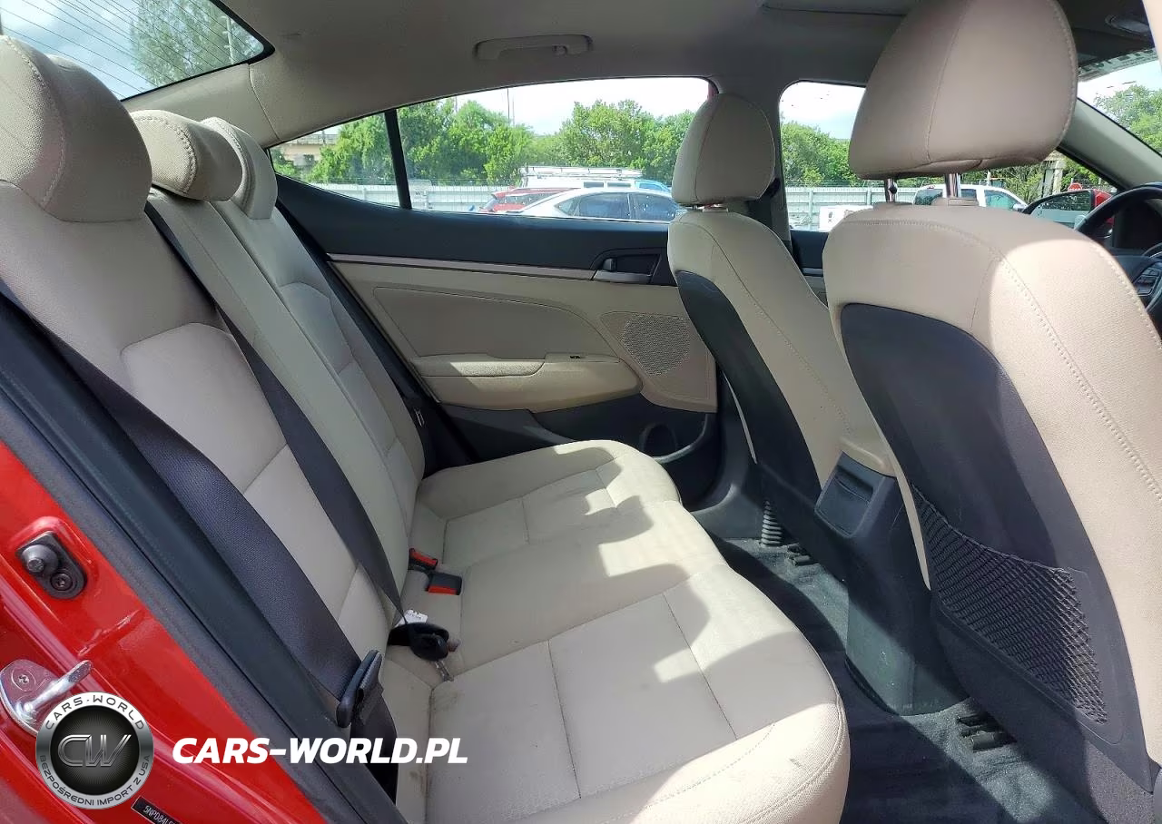 2018 Hyundai Elantra Value Edition VIN:5NPD84LF7JH307817 - 10
