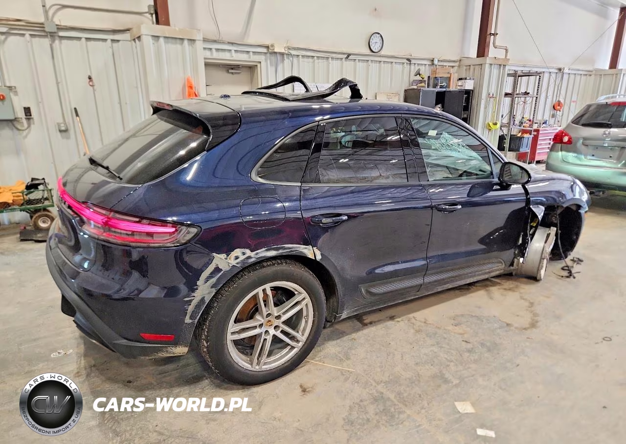 2023 Porsche Macan Base VIN:WP1AA2A51PLB06827 - 3