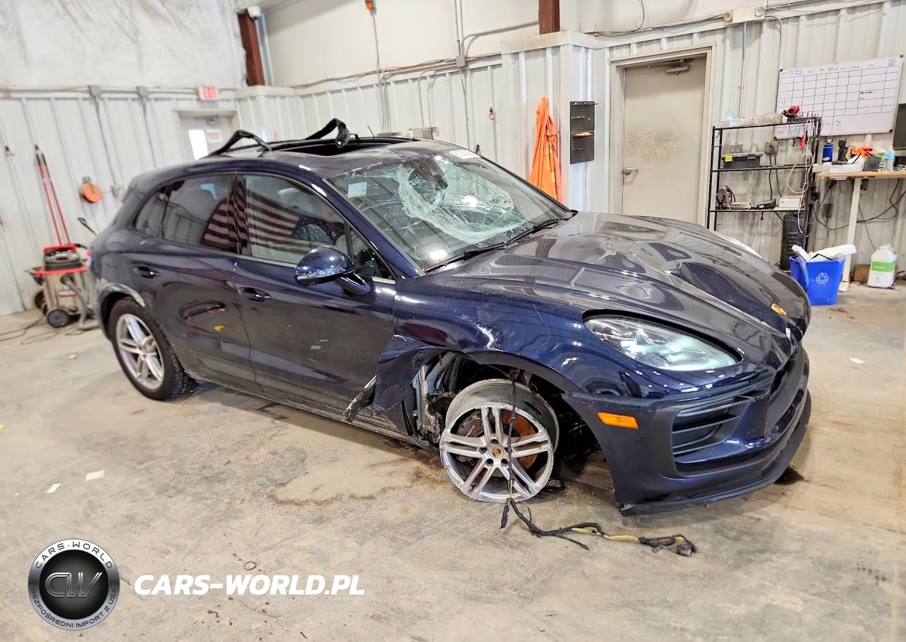 2023 Porsche Macan Base VIN:WP1AA2A51PLB06827 - 4