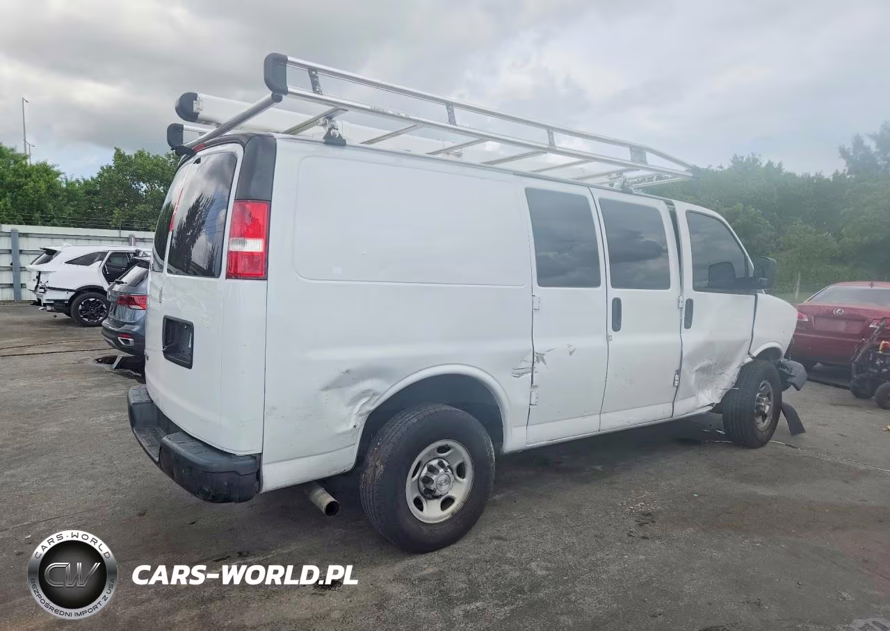 2020 Chevrolet Express 2500 Cargo Delivery Van VIN:1GCWGAFP5L1151012 - 3