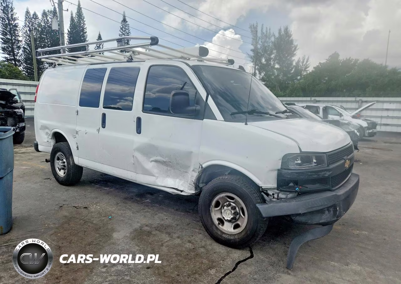 2020 Chevrolet Express 2500 Cargo Delivery Van VIN:1GCWGAFP5L1151012 - 4