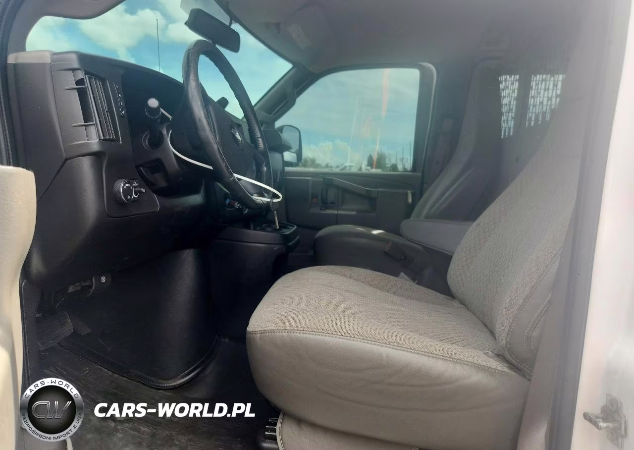 2020 Chevrolet Express 2500 Cargo Delivery Van VIN:1GCWGAFP5L1151012 - 7