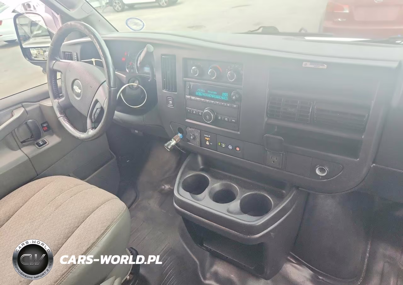 2020 Chevrolet Express 2500 Cargo Delivery Van VIN:1GCWGAFP5L1151012 - 8
