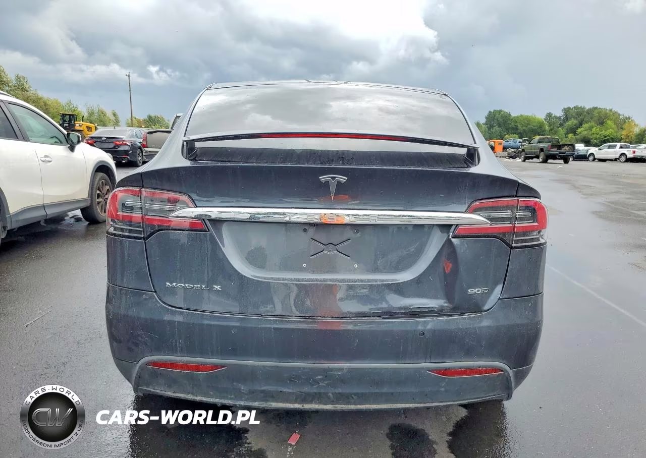 2016 Tesla Model X VIN:5YJXCAE24GF017840 - 6