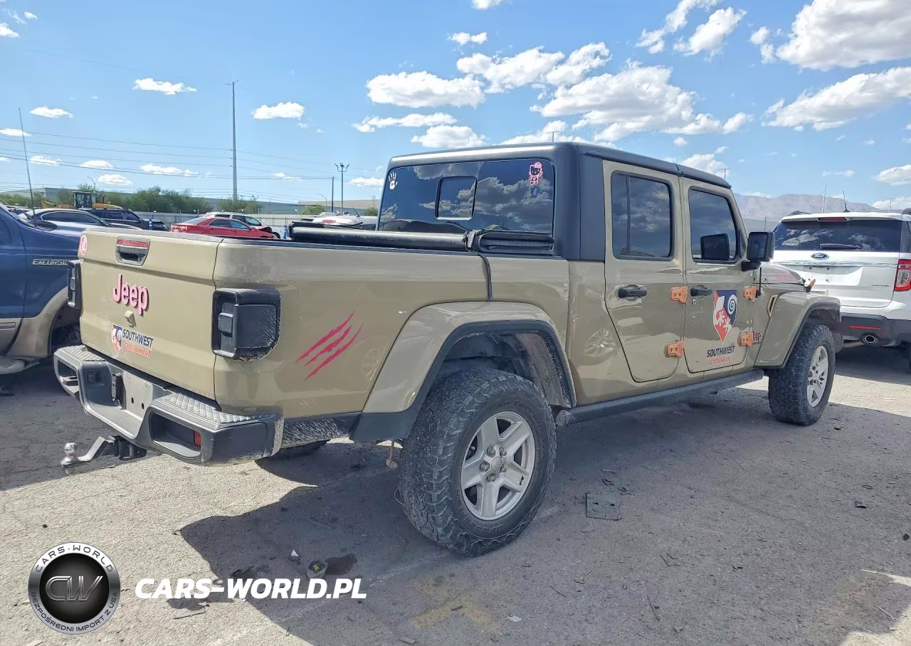 2020 Jeep Gladiator Sport VIN:1C6HJTAG3LL191131 - 3