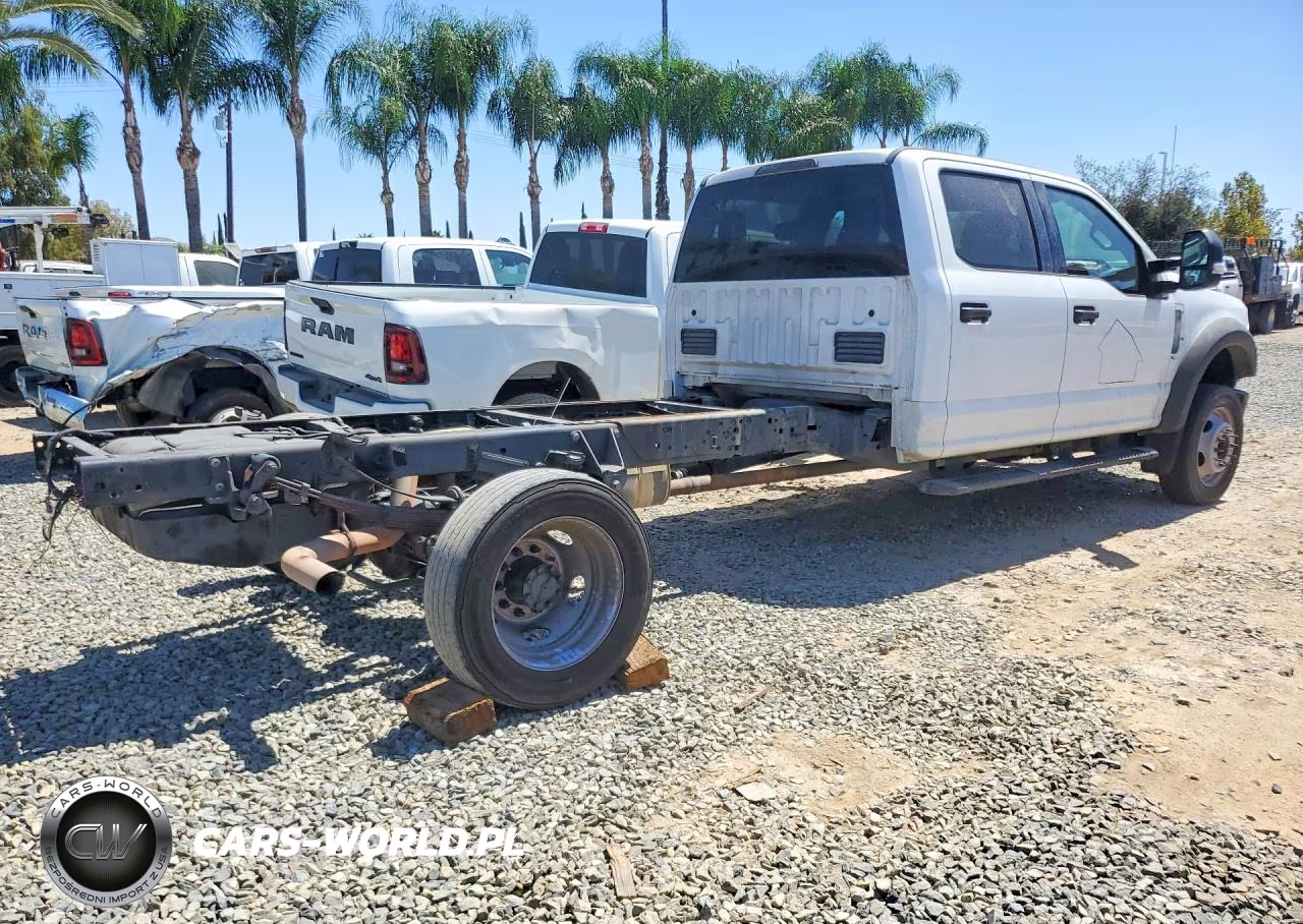 2019 Ford F550 Super Duty VIN:1FD0W5GY2KEE24028 - 3