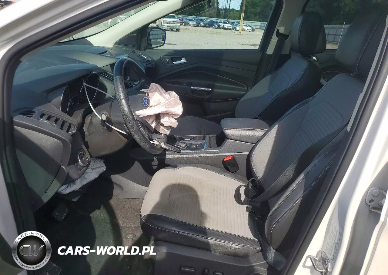 2017 Ford Escape Titanium VIN:1FMCU0J9XHUB73149 - 7